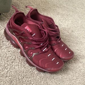 Nike Vapor Max Plus Maroon